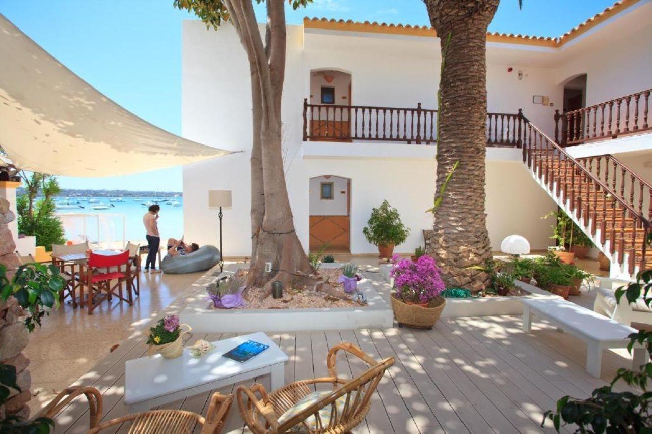 Hostal La Savina Экстерьер фото