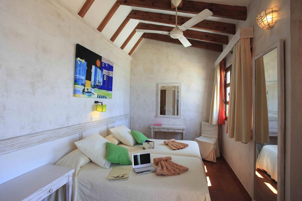 Hostal La Savina Экстерьер фото