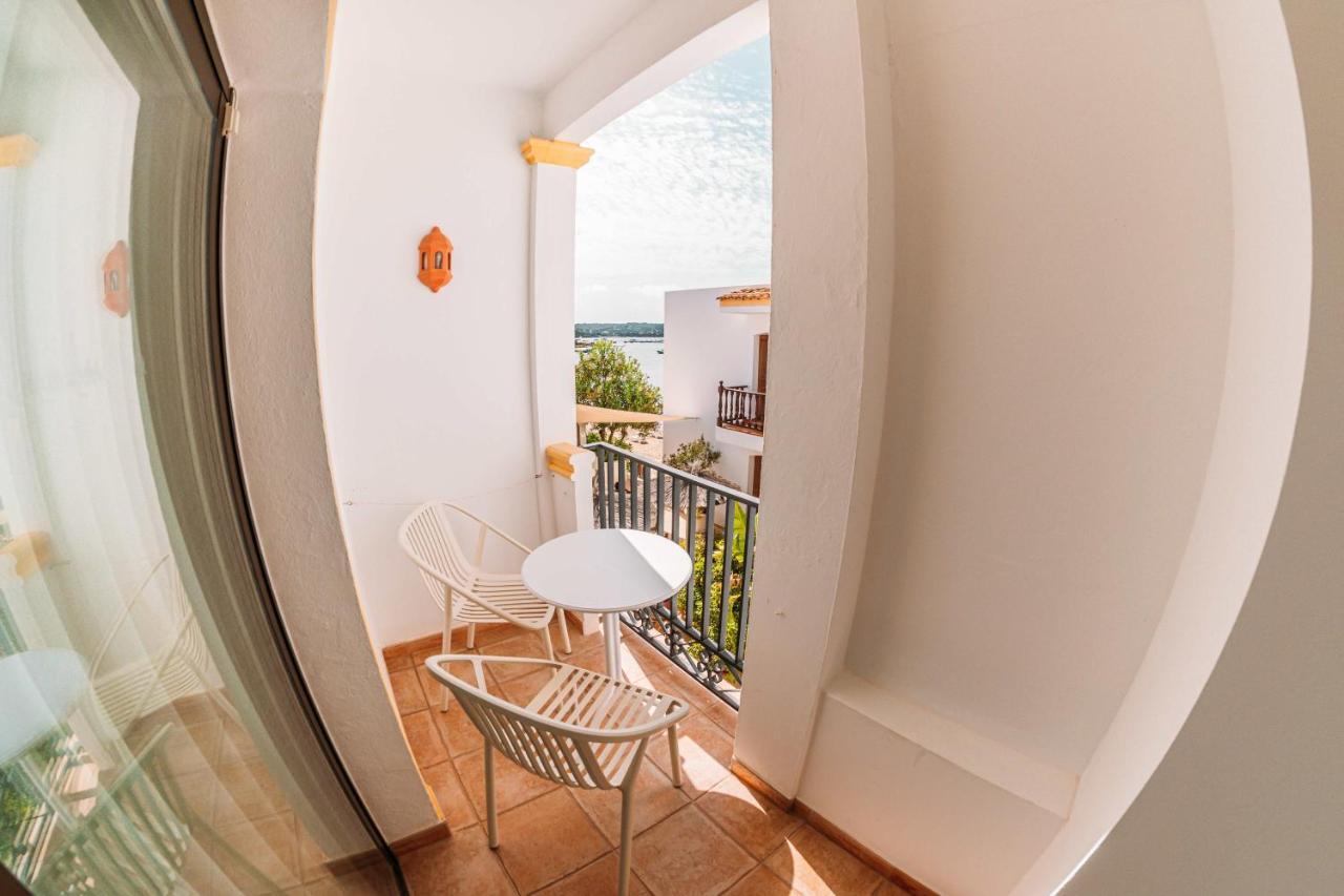 Hostal La Savina Экстерьер фото
