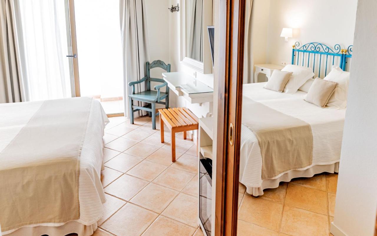 Hostal La Savina Экстерьер фото