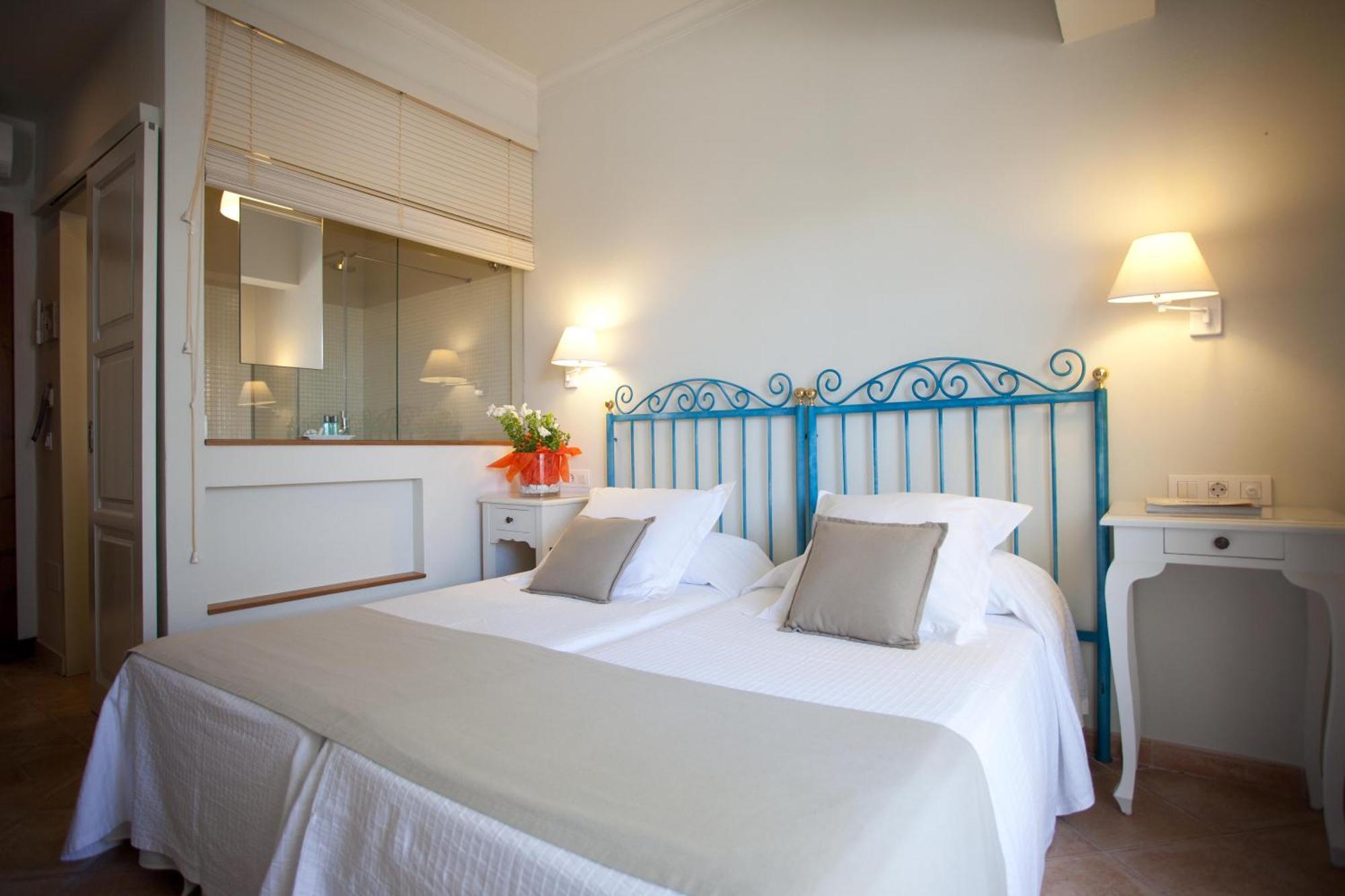 Hostal La Savina Экстерьер фото
