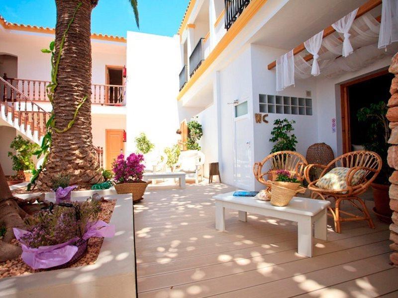 Hostal La Savina Экстерьер фото